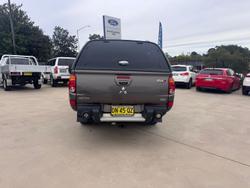 2014 Mitsubishi
Triton GLX-R
