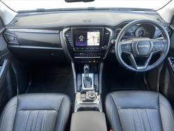 2024 Isuzu
                MU-X LS-T