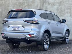 2024 Isuzu
                MU-X LS-T