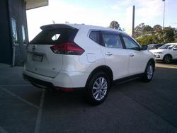 2018 Nissan
                X-TRAIL ST