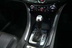2016 Holden Special Vehicles
Clubsport R8 SV Black