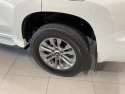 2020 Mitsubishi
Pajero Sport GLX
