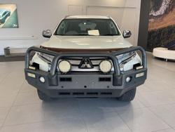 2020 Mitsubishi
Pajero Sport GLX