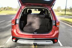 2018 Mitsubishi
Outlander ES