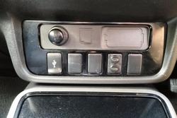 2018 Mitsubishi
Outlander ES