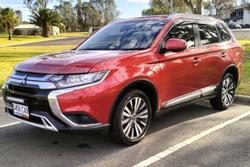 2018 Mitsubishi
Outlander ES