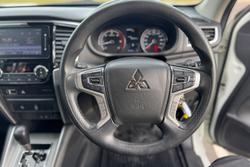 2021 Mitsubishi
Triton GLX+