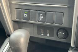 2021 Mitsubishi
Triton GLX+