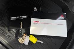 2021 Mitsubishi
Triton GLX+
