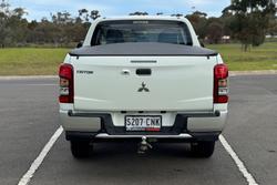2021 Mitsubishi
Triton GLX+