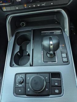 2024 Mazda
                CX-60 G40e Evolve