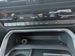2024 Mazda
                CX-60 G40e Evolve