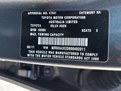 2017 Toyota
Hilux SR5