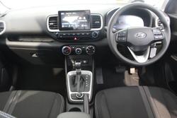 2025 Hyundai
Venue
