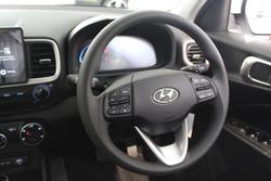 2025 Hyundai
Venue