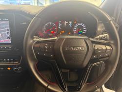 2023 Isuzu
D-MAX X-TERRAIN