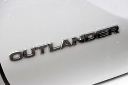 2023 Mitsubishi
Outlander Exceed