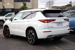 2023 Mitsubishi
Outlander Exceed