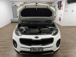2017 Kia
Sportage Si