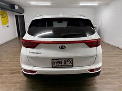 2017 Kia
Sportage Si