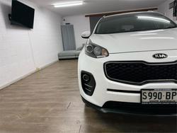 2017 Kia
Sportage Si