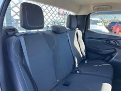2023 Isuzu
D-MAX SX