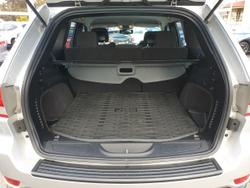 2012 Jeep
Grand Cherokee Laredo (4x4)