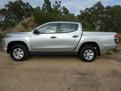 2023 MITSUBISHI
Triton