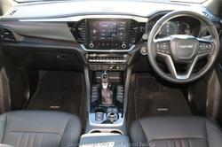 2025 Isuzu
MU-X X-TERRAIN