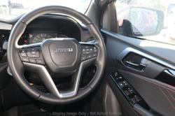 2025 Isuzu
MU-X X-TERRAIN