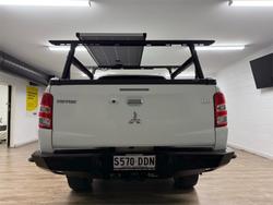 2017 Mitsubishi
Triton Exceed