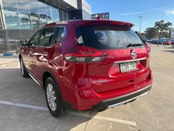 2018 Nissan
X-TRAIL ST