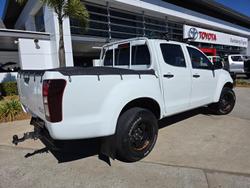 2015 Isuzu
                D-MAX SX