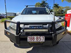 2015 Isuzu
                D-MAX SX
