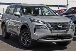 2025 Nissan
X-TRAIL ST