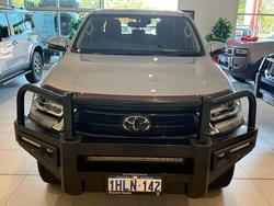 2022 Toyota
Hilux 4x4 2.8L DSL D/C 6AT SR5