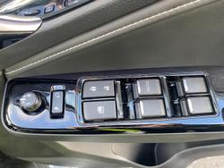2023 Isuzu
                MU-X LS-T
