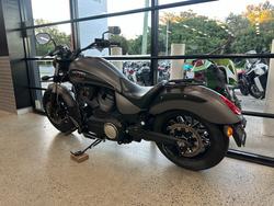2015 VICTORY GUNNER Grey