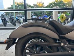 2015 VICTORY GUNNER Grey