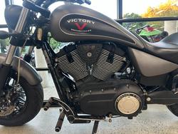 2015 VICTORY GUNNER Grey