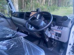 2025 Fuso Canter 515 Alloy Tray