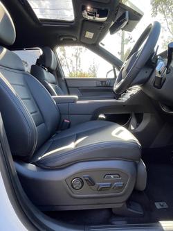 2025 Hyundai
Santa Fe Hybrid Calligraphy