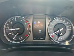 2021 Toyota
                Hilux SR5
