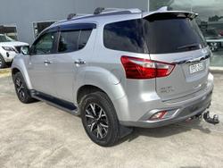 2021 Isuzu
MU-X LS-T