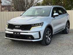 2022 Kia
                Sorento Sport