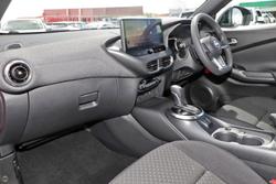 2025 Nissan
                JUKE ST+