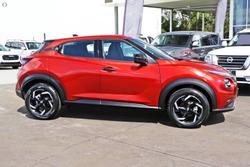 2025 Nissan
                JUKE ST+