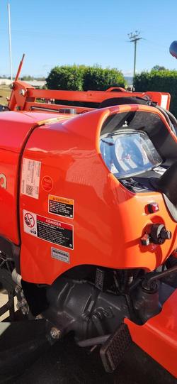 Kubota
L3800