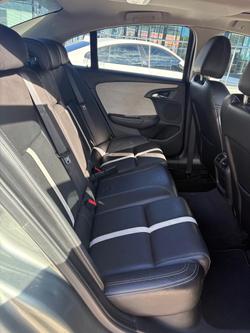 2014 Holden
Calais V