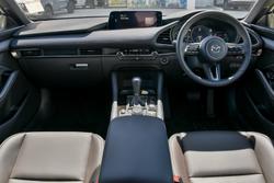 2025 Mazda 3 G20 Touring